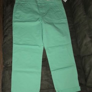 Gap khaki cropped pants